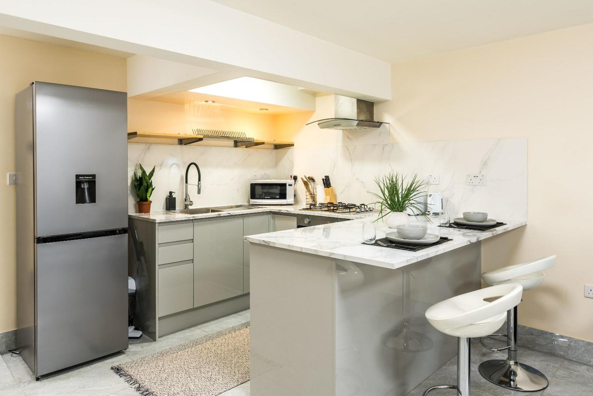 Huge Fully Equipped Studio 1 Min From Tube Station Holiday home London
