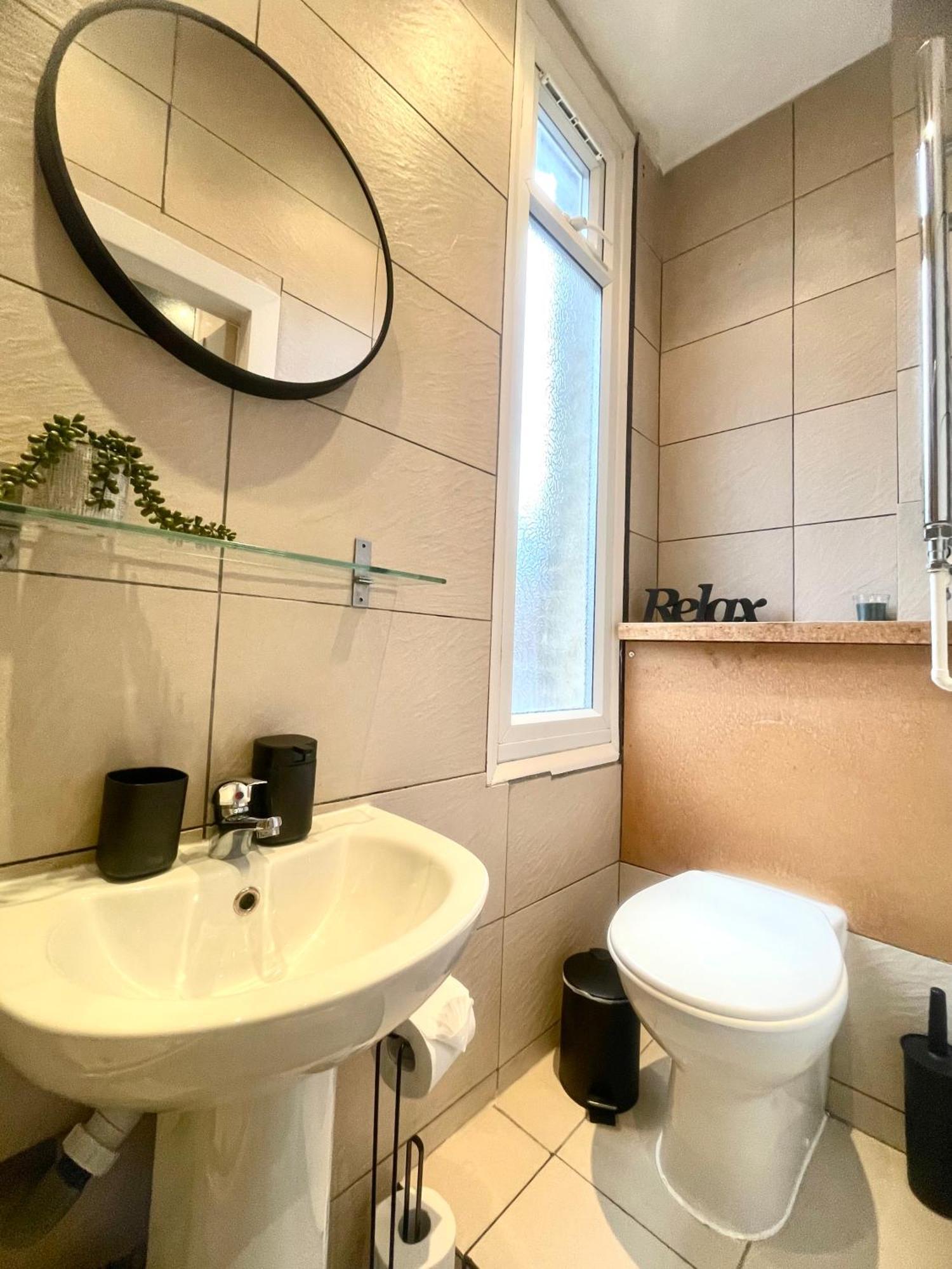 A Fantastic One Double Bedroom Flat Londen