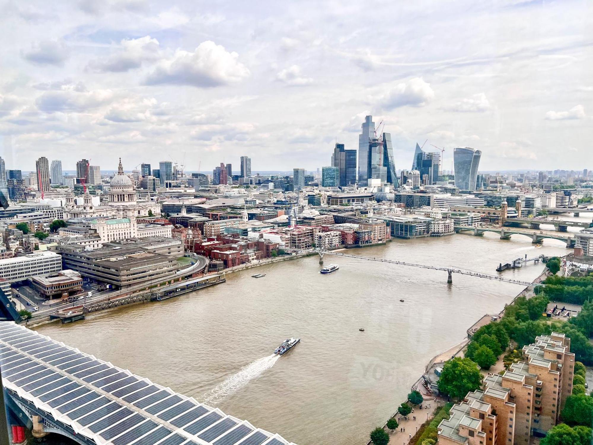 Excellent River Thames View Entire Hotel London