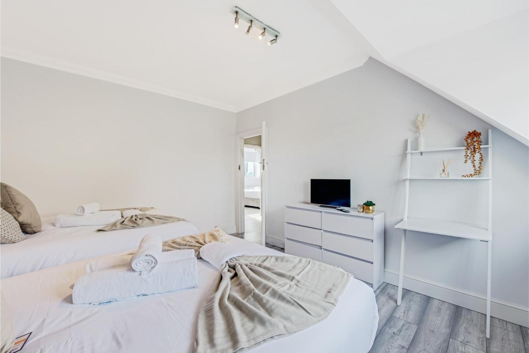 Appartement Sweet And Lovely 2br With Free Parking Londen