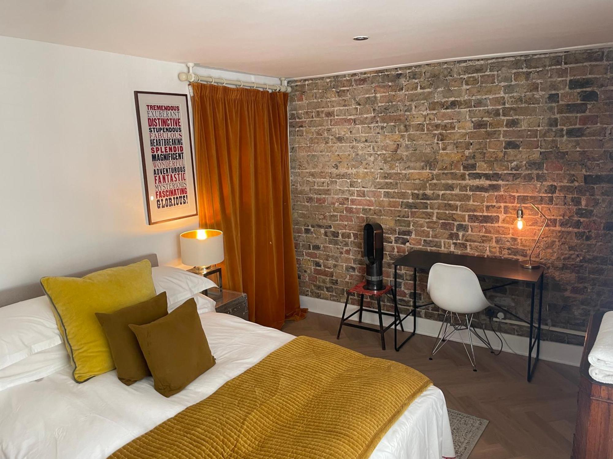 Vakantiehuis Beautiful Victorian House, Sleeps 12
