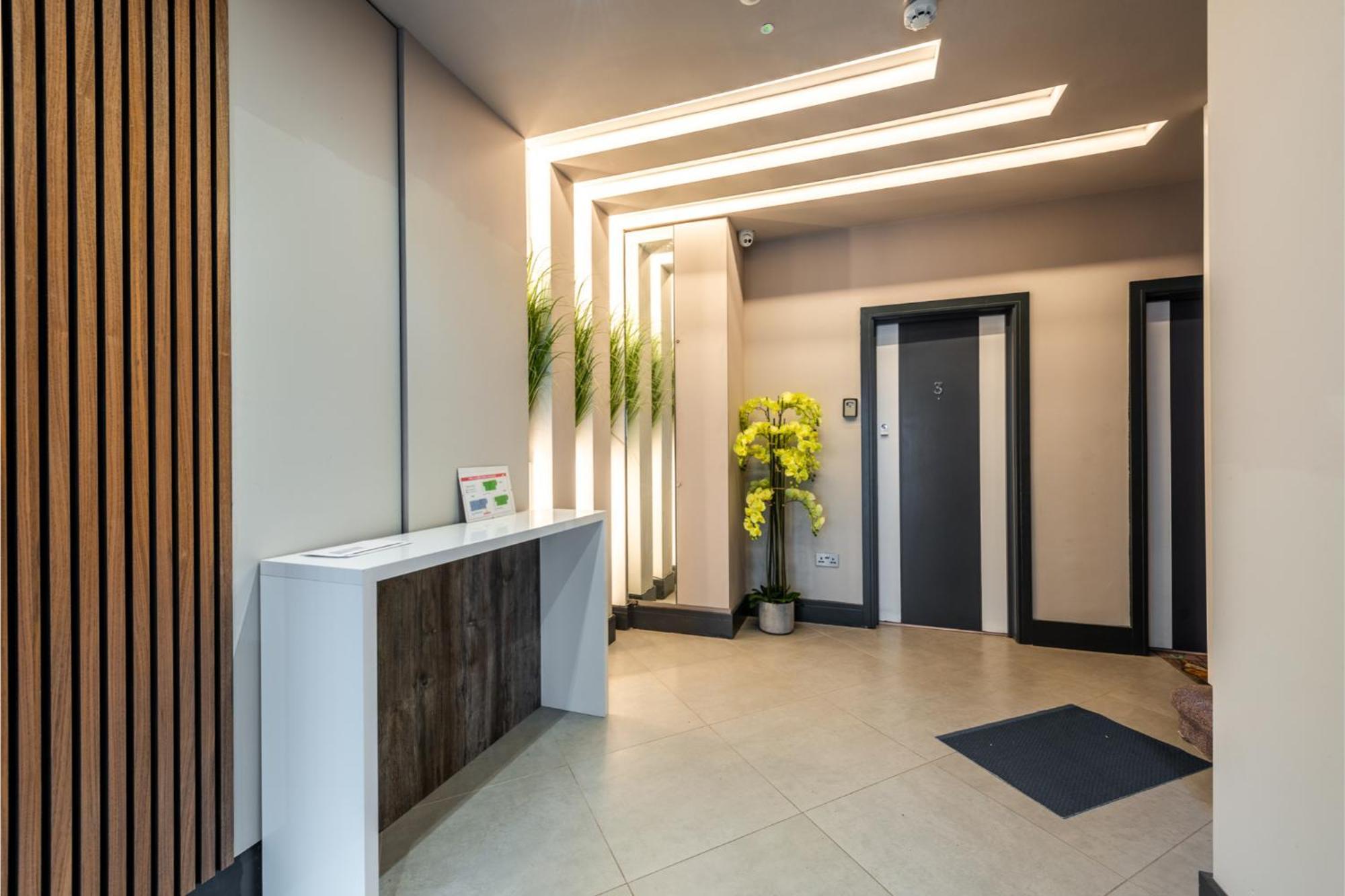 Chic Studio W/ Outdoor Space -excellent Location Appartement Londen