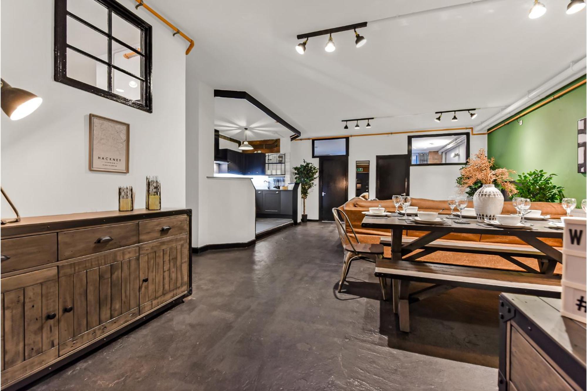 Apartment Trendy, Arty, 3br In Heart Of Hipster Hackney! *