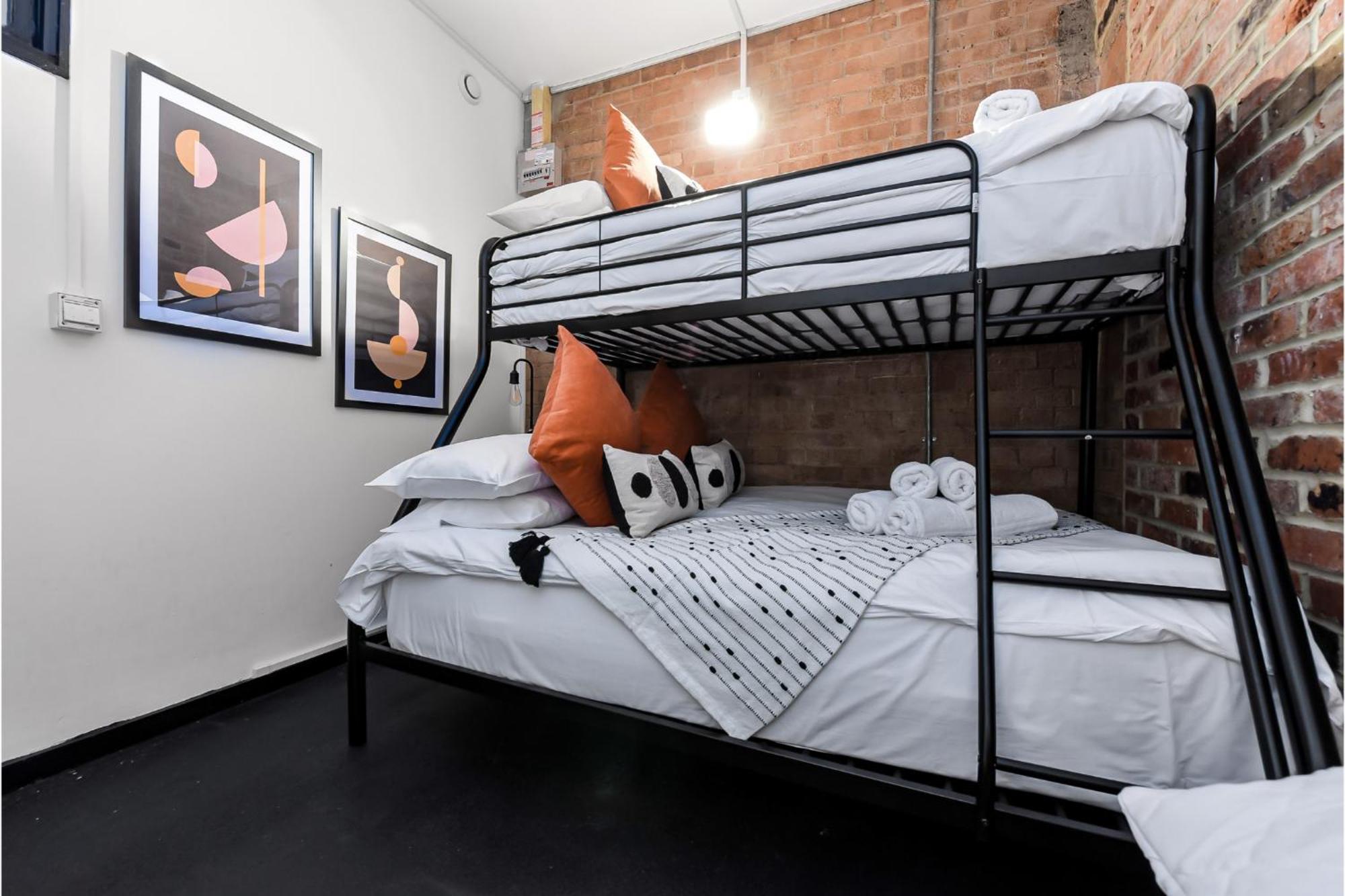 Apartment Trendy, Arty, 3br In Heart Of Hipster Hackney!