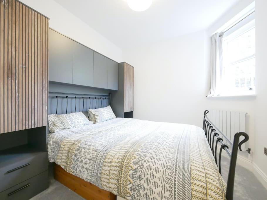 Newly Refurbished 2 Bed In Paddington Appartement