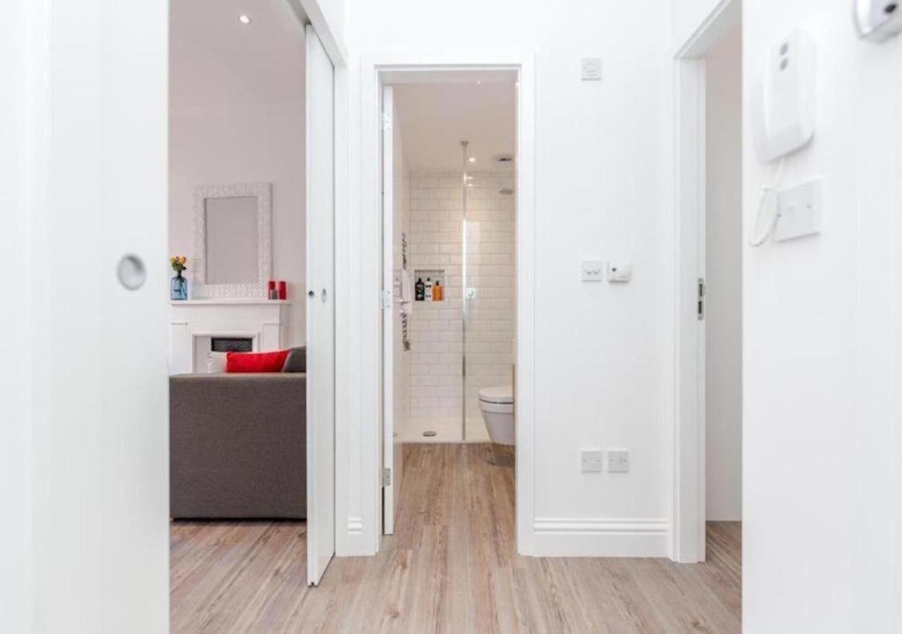 Apartment White Piccadilly Luxury Flat London