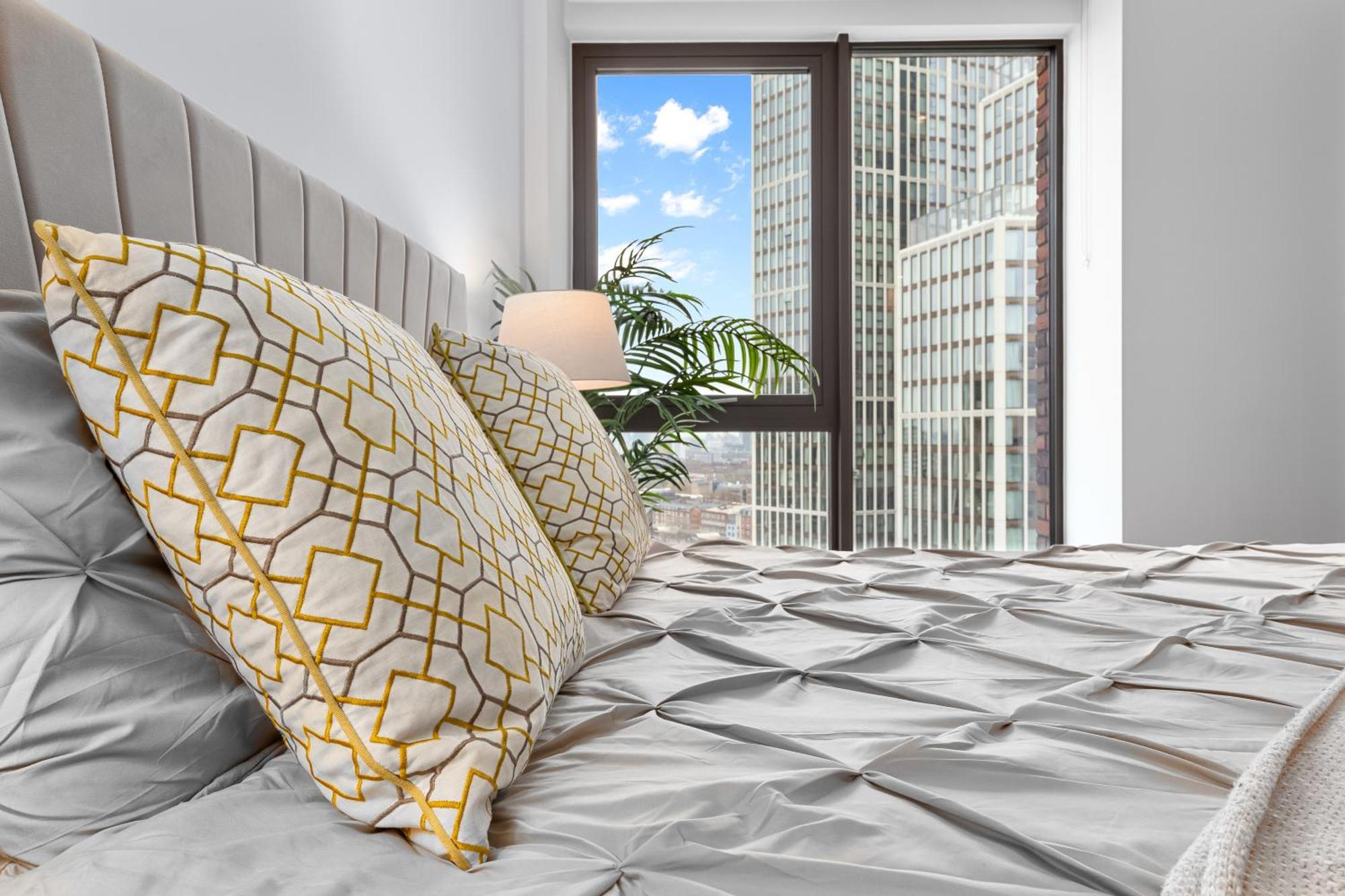 Apartahotel New 2 Bedroom Flat Riverview Balcony