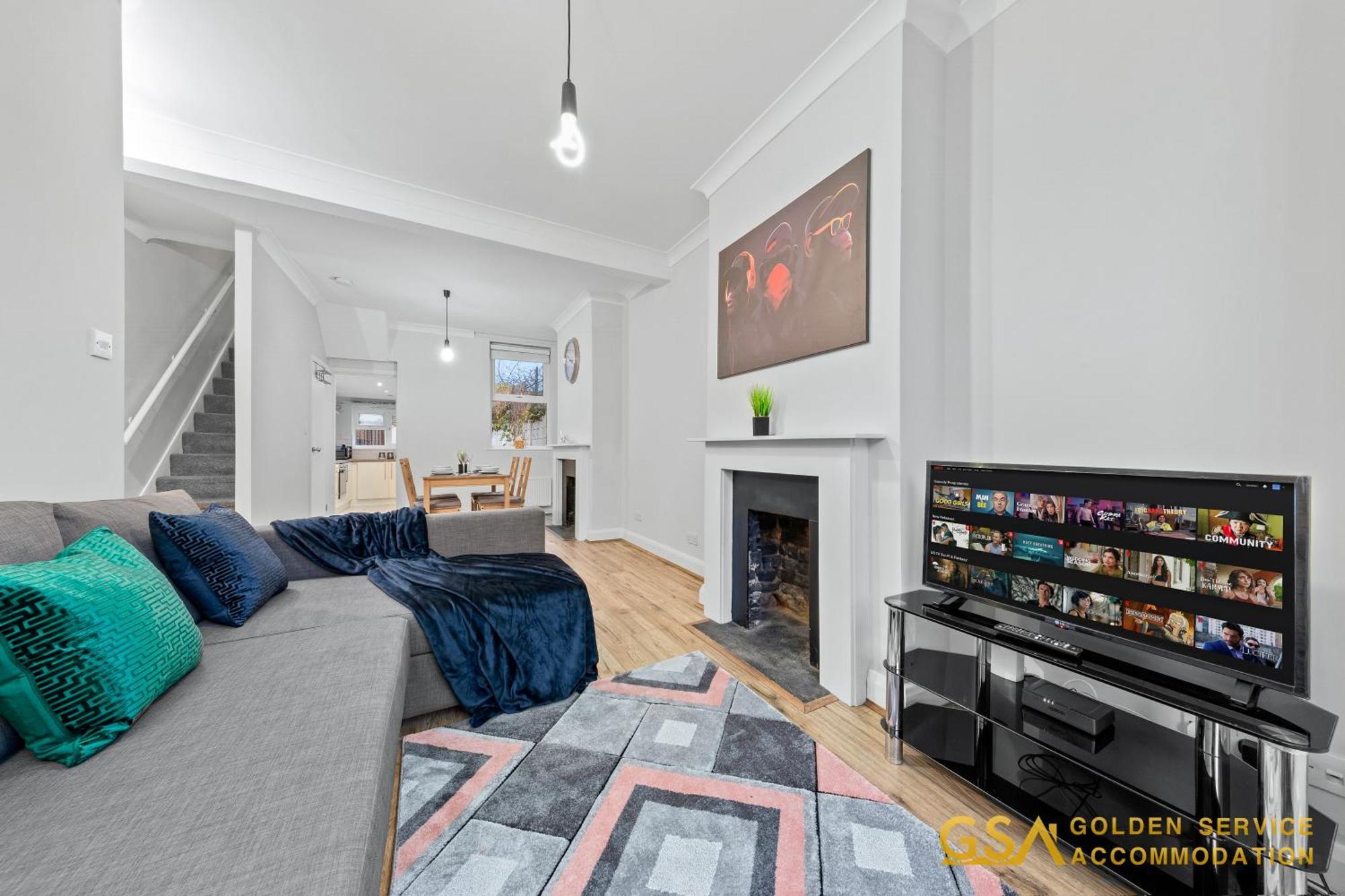 Сasa de vacaciones 3 Bed In Forest Gate - Waltham Forest