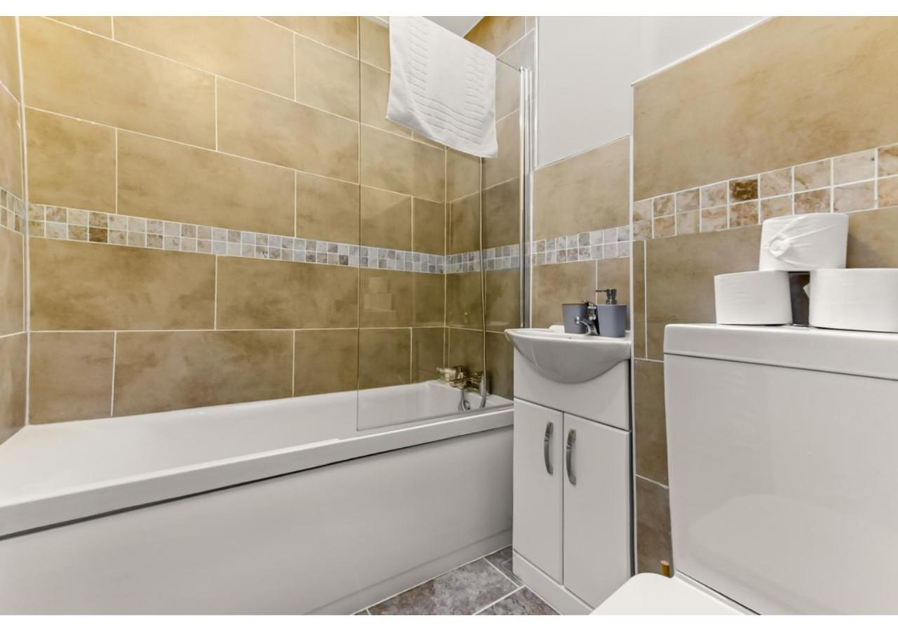 Appartement Stunning Family - Sleeps 11 Londen
