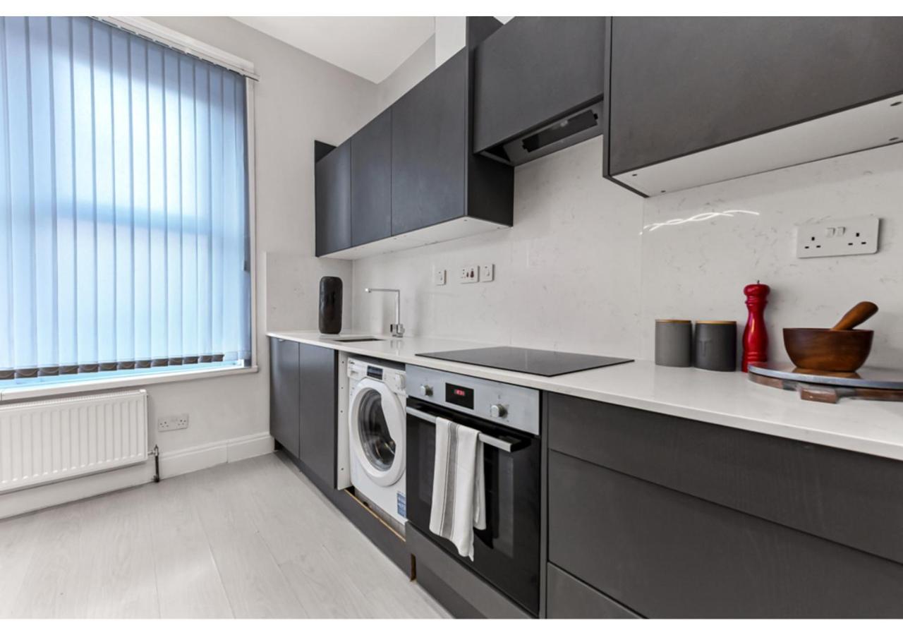 Apartment Captivating 2 Bd Flat In London