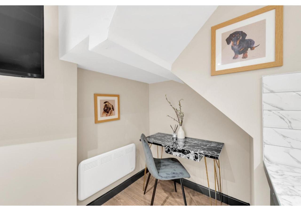 Serene Bliss: Perfect For 2 London