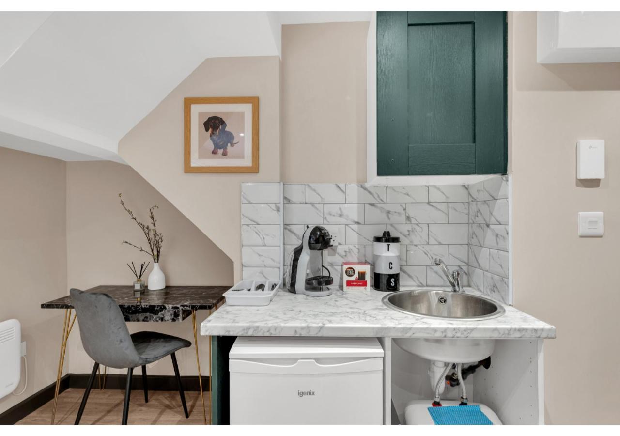 Serene Bliss: Perfect For 2 Apartment London