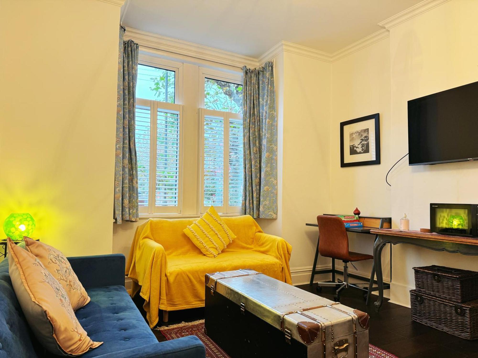 Sw Holiday - Free Parking Apartment *