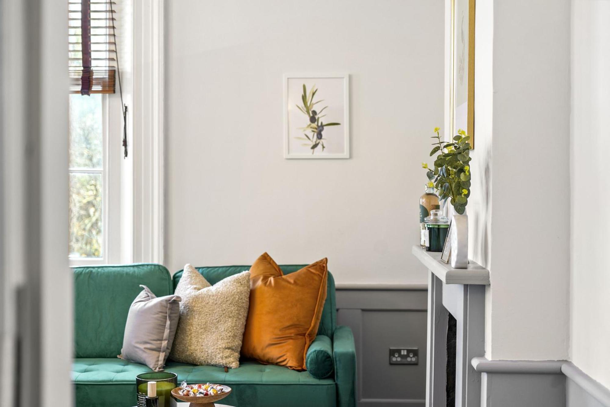 Livestay - Chiswick With Free Parking Apartment