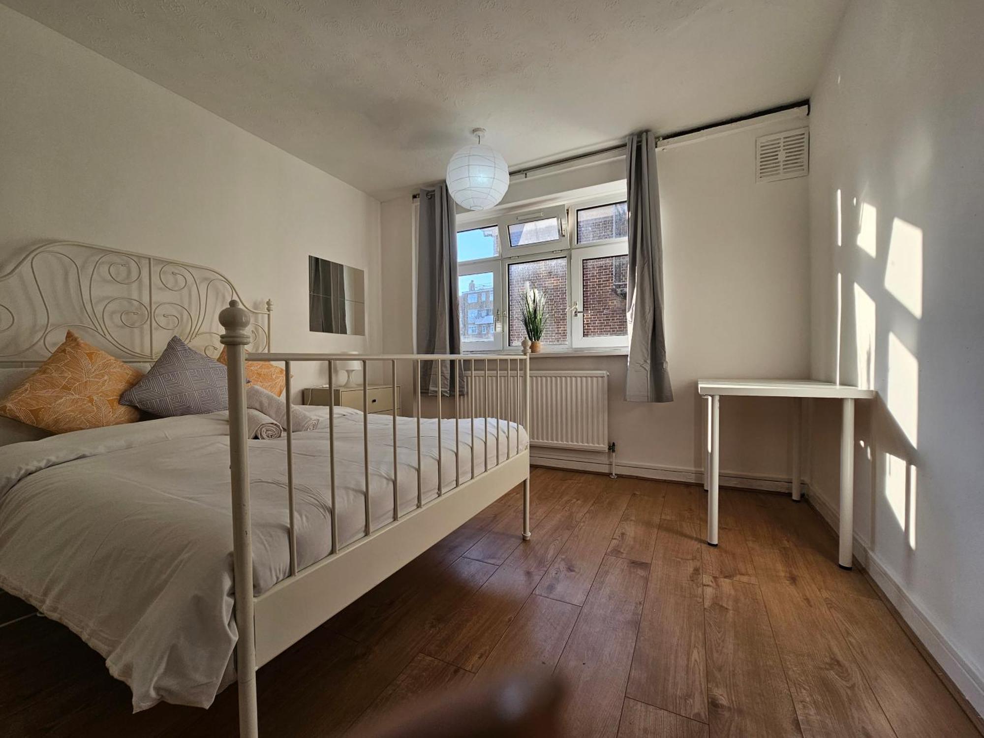 Homestay Towerhill London