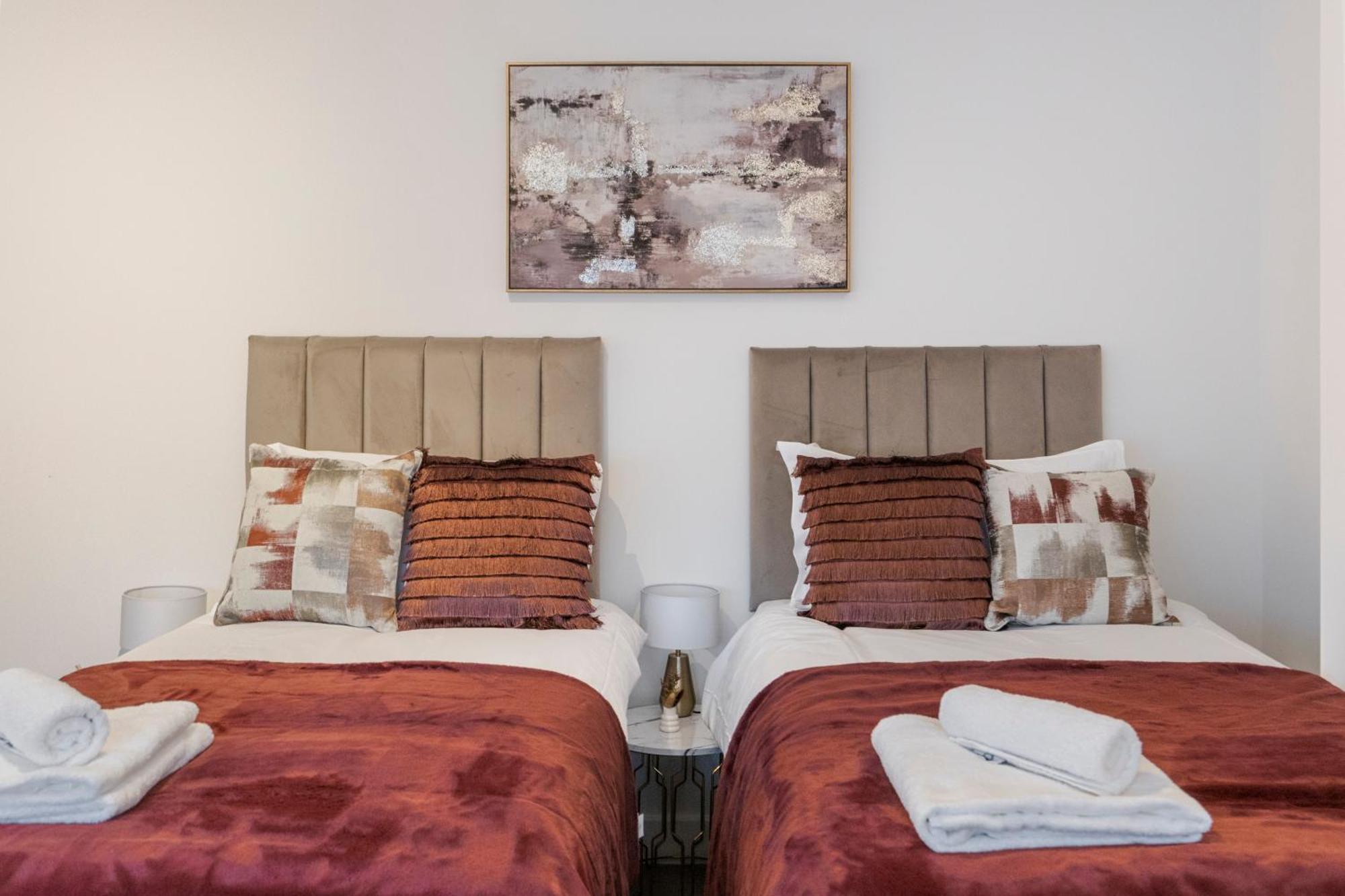 Appartement Modern 3 Min Walk To Tube Station Nw11 Londen