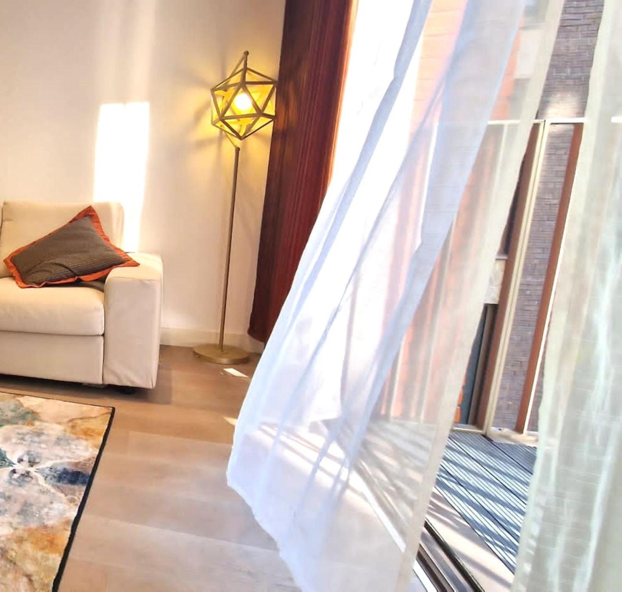 Apartamento Central Stay-fabulous Ultra-central Luxury Designer Two Bedroom-pool-gym-full Ac