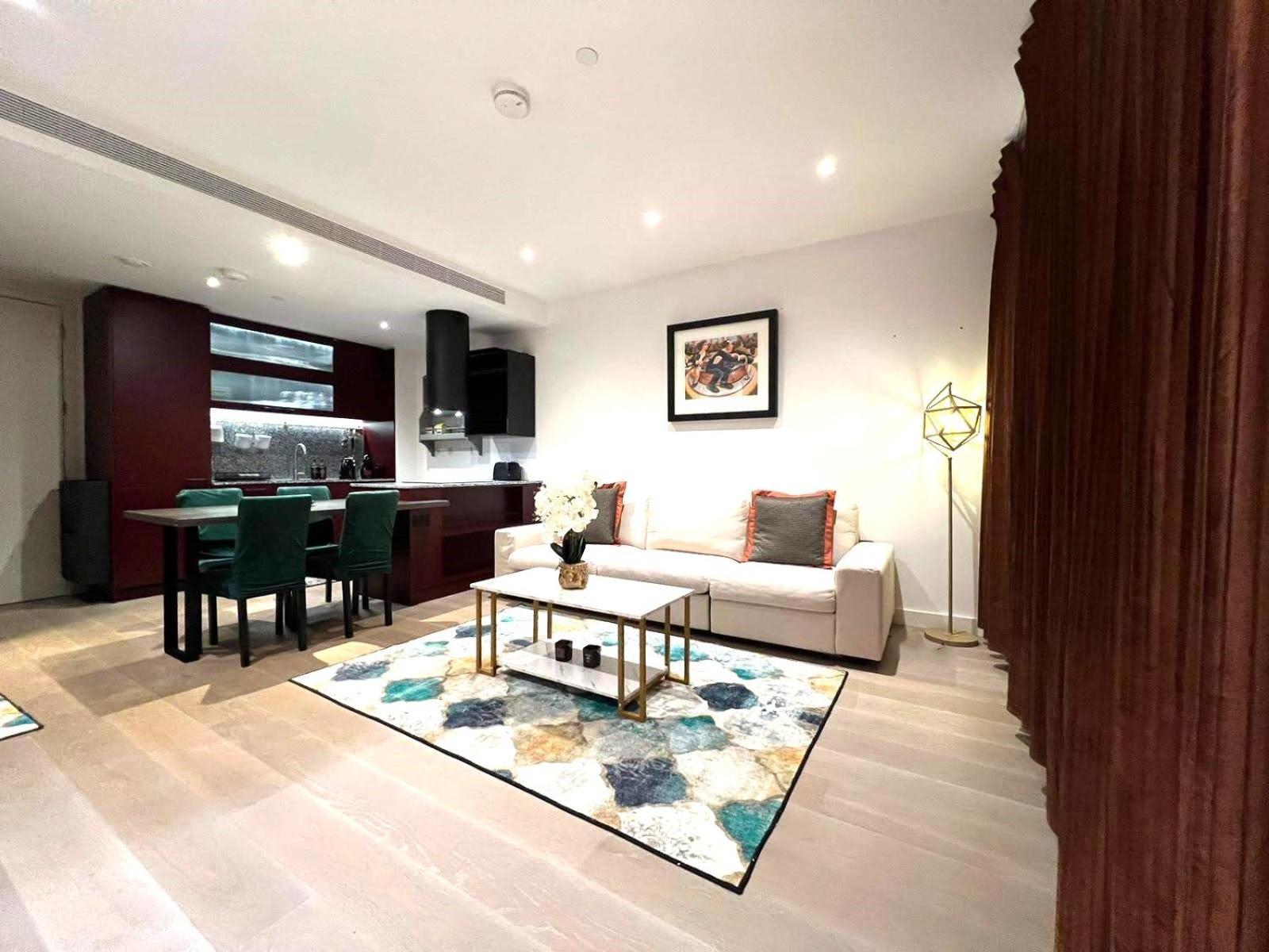 Central Stay-fabulous Ultra-central Luxury Designer Two Bedroom-pool-gym-full Ac Apartamento *