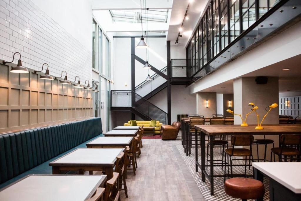 Studios, And Private Bedrooms With Shared Kitchen At Chapter Kings Cross In * Londres