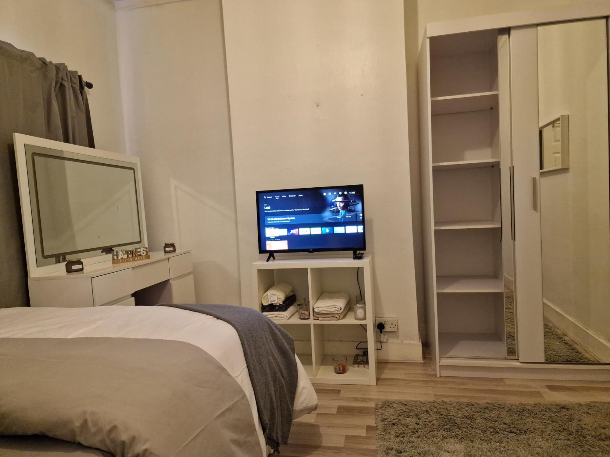 Homestay Spacious And Homely One Bedroom *