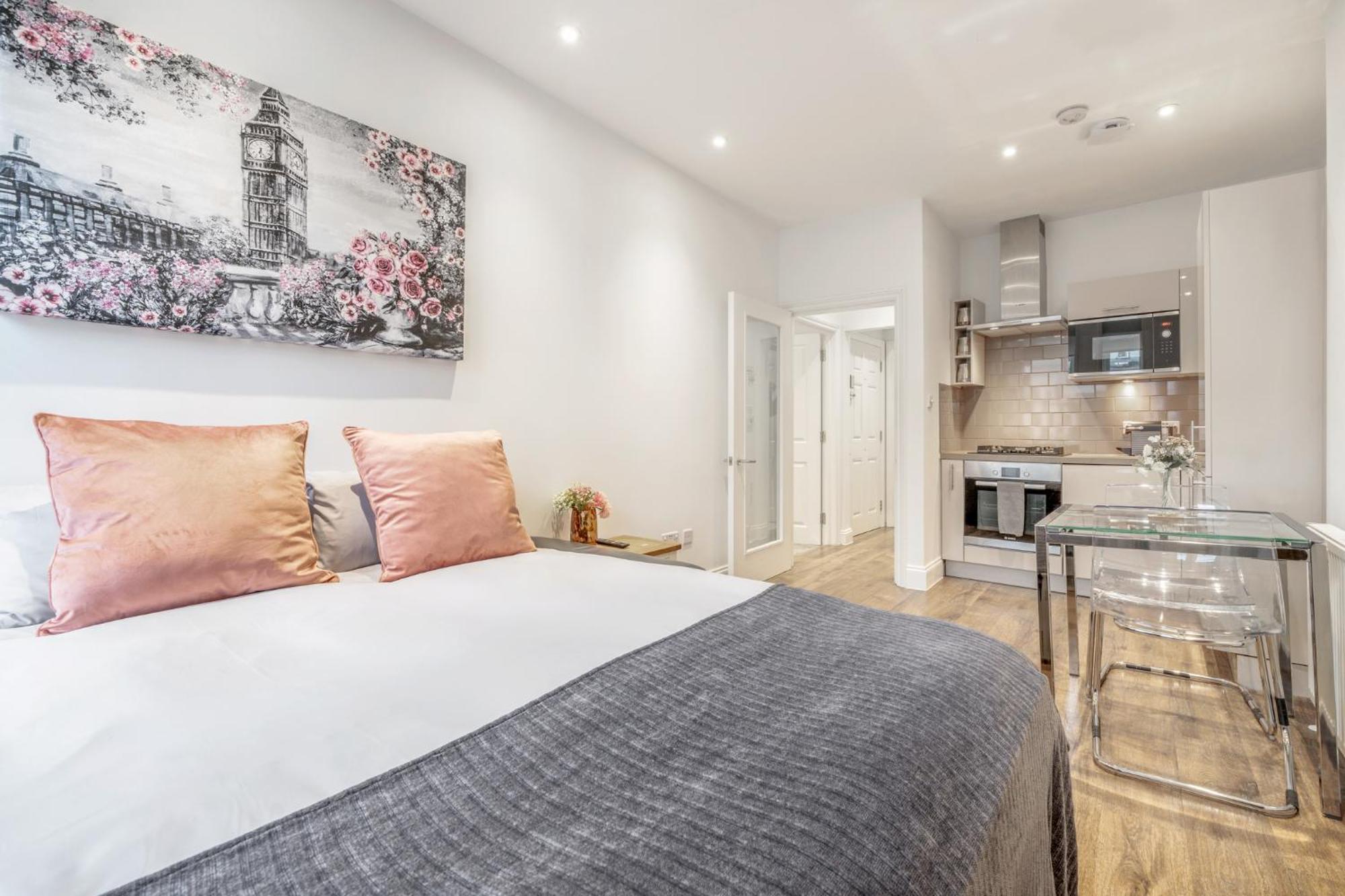 Bright & Modern 2-bed Notting Hill Londen