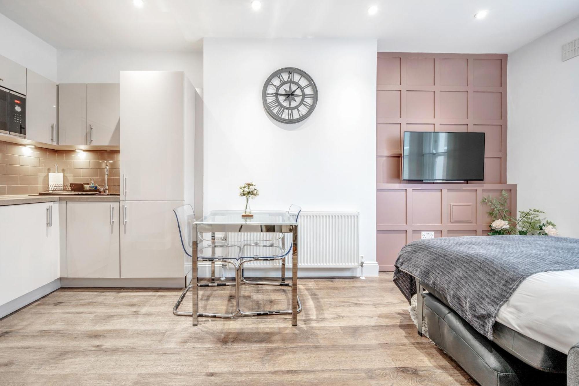 Bright & Modern 2-bed Notting Hill * Londen