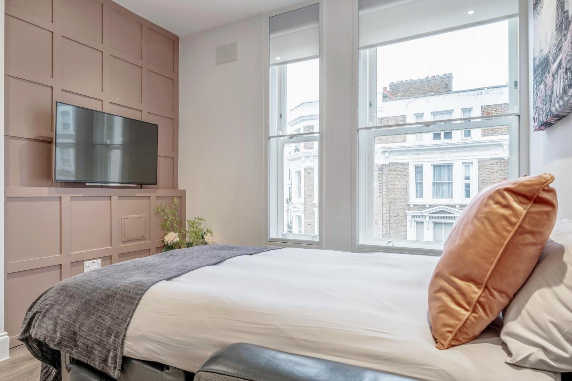 Bright & Modern 2-bed Notting Hill London