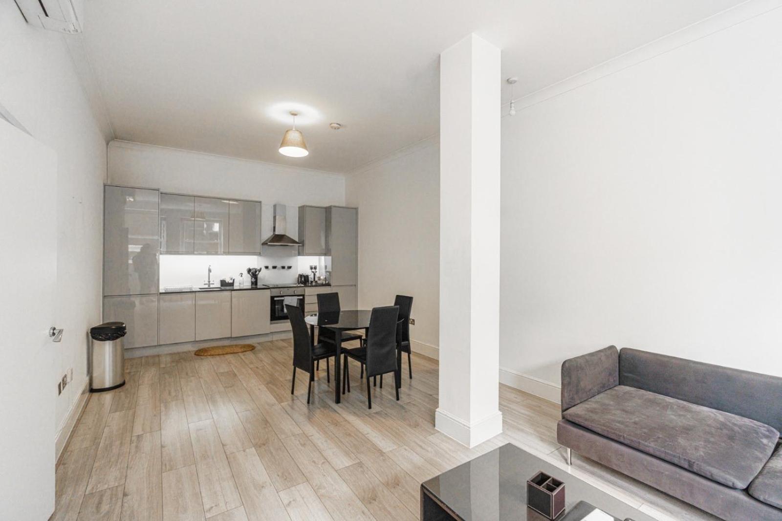 The Kensington High Street Apartment London