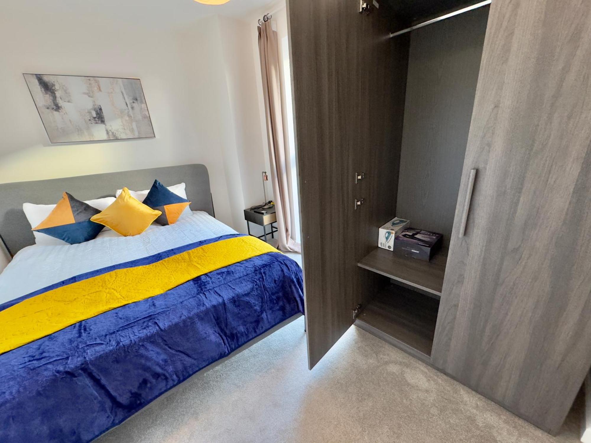 Appartement 3bedroom, 2bathroom, Balcony,luxury Flat Westfield *