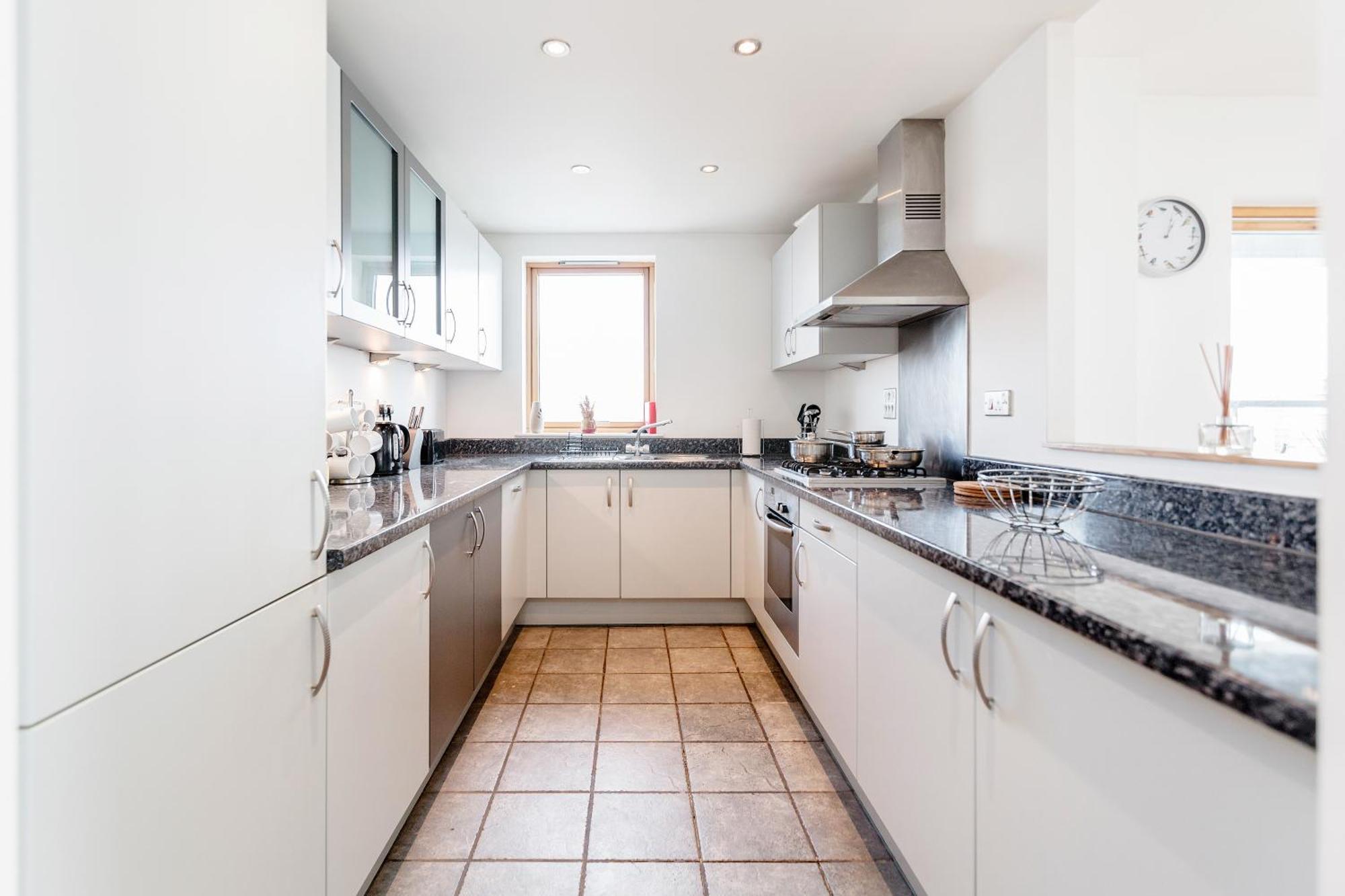 Premium By Excel Londen