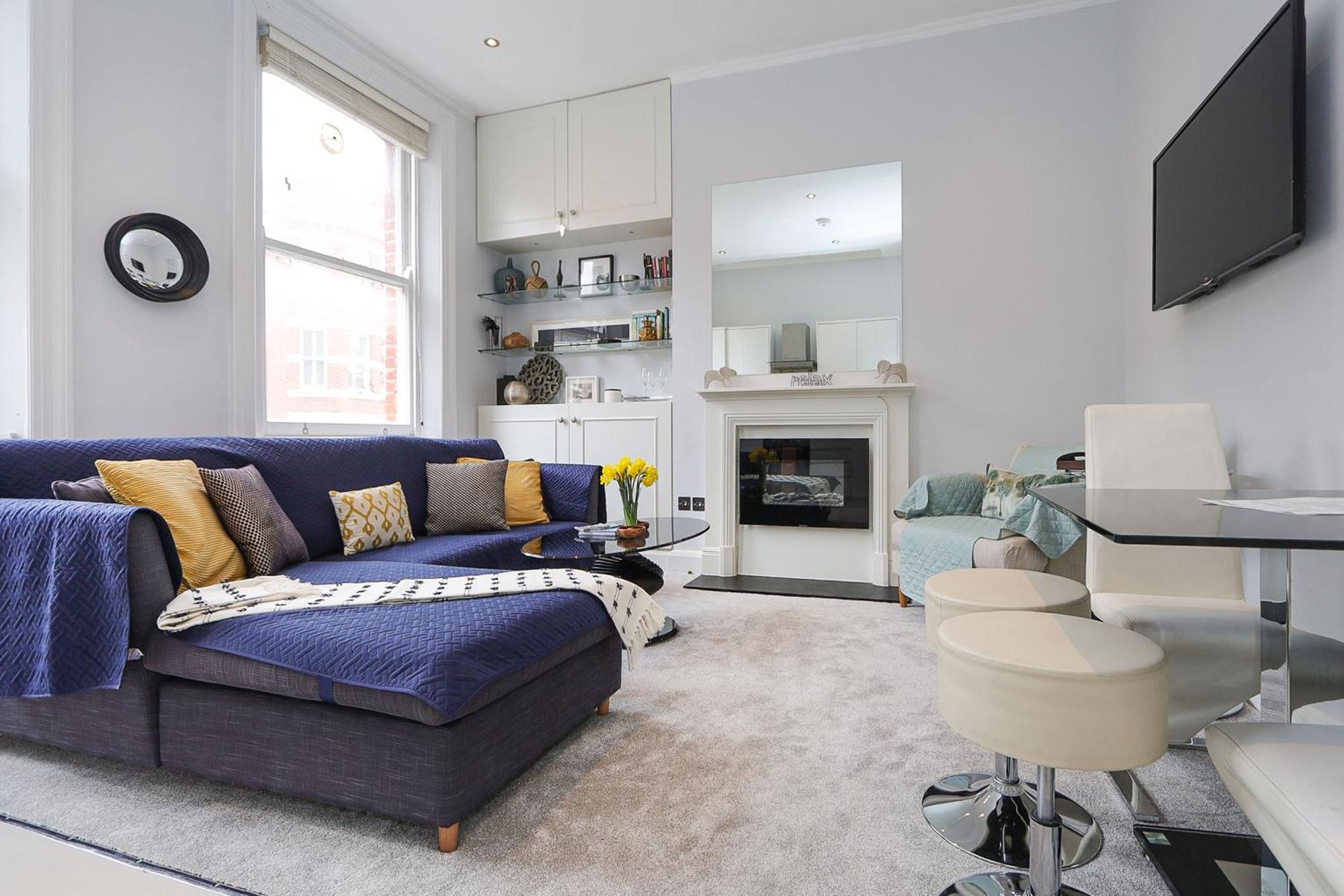 Cosy Kensington Flat, 2 Min To Tube Apartamento