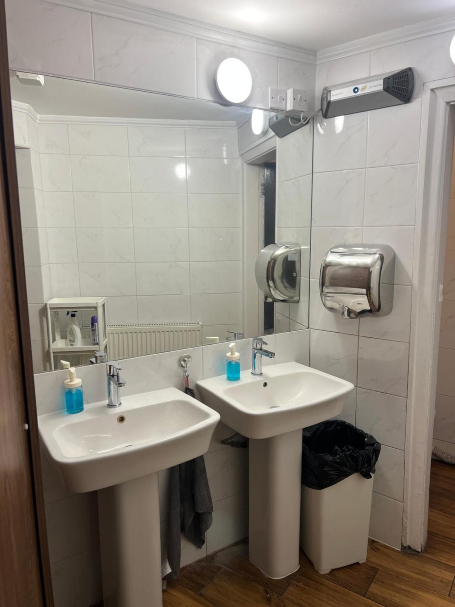 Waterloo Hostel *