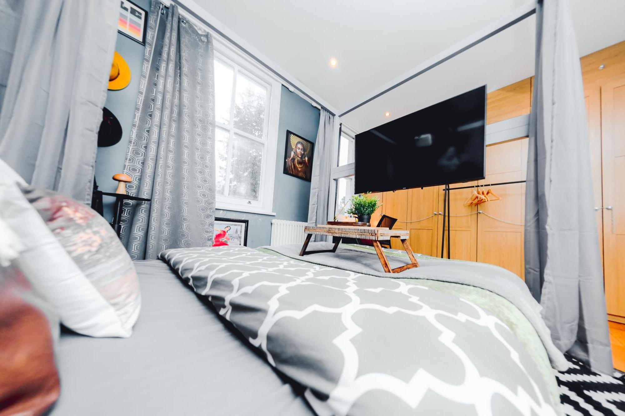 Master En - Townhouse Double With Garden & Hot Tub Privatunterkunft *