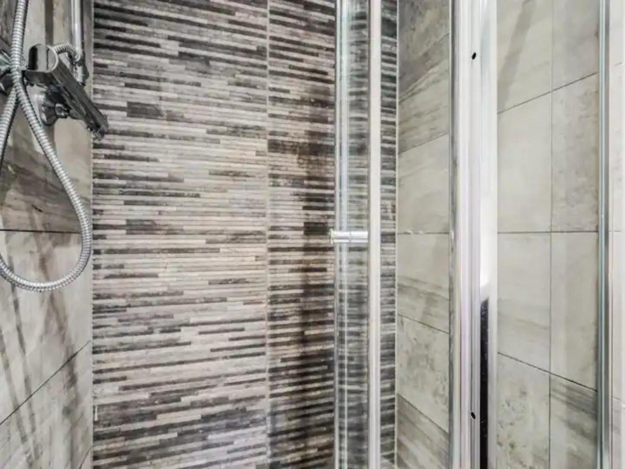 Ealing Queen Of The Suburbs One Bedroom Pass The Keys Appartement Londen