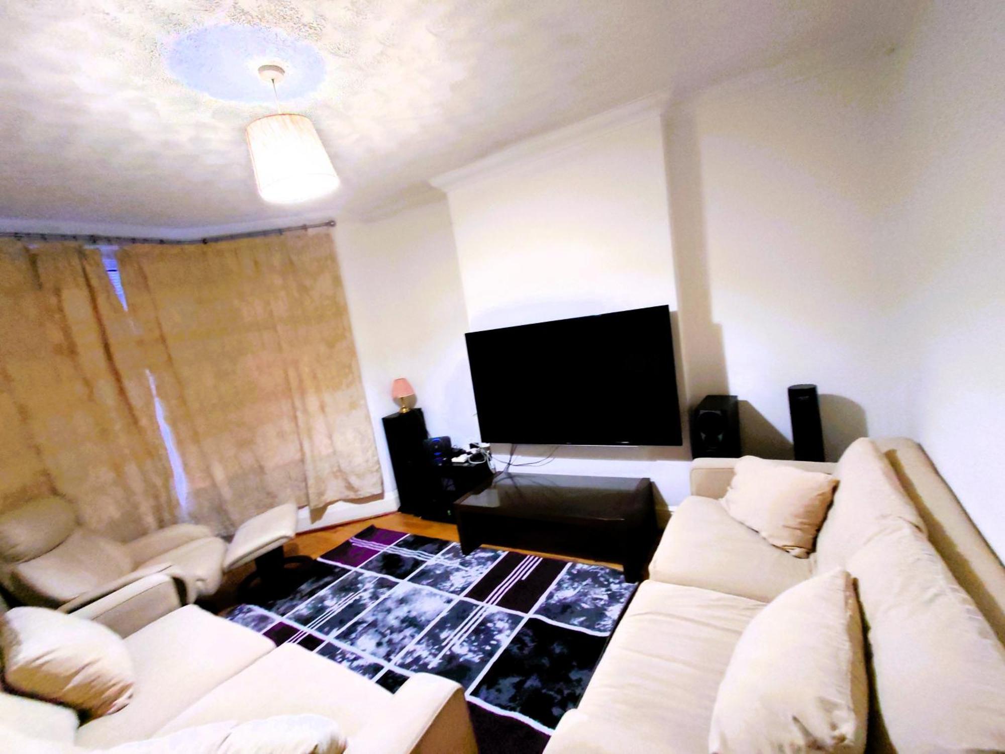 Edwardian 4 Bedrooms With 4 Bathrooms Townhouse, Next To Underground, Accommodates 10 People Ferienhaus *