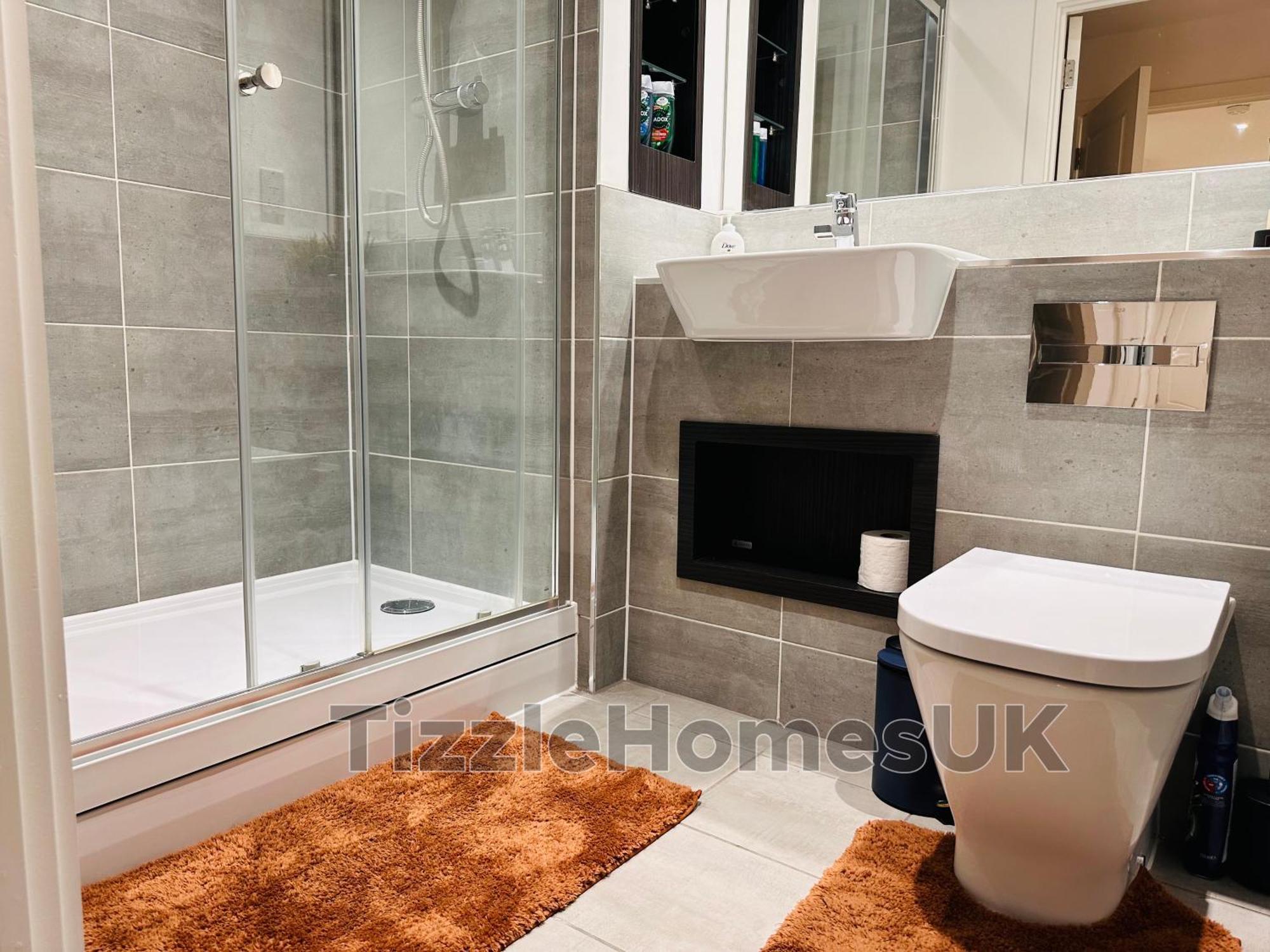 Tizzlehomesuk London