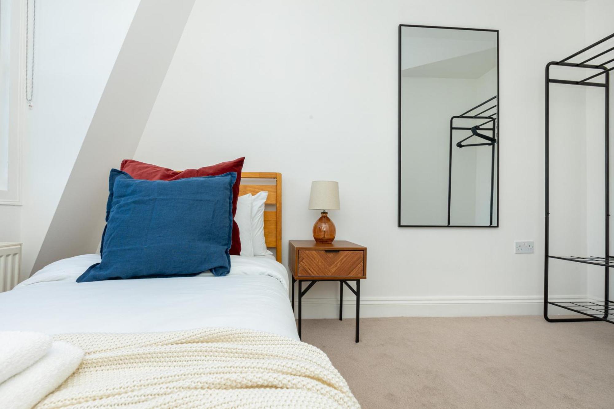 Spacious 4br 3-storey Townhouse In Lively Deptford Holiday home London