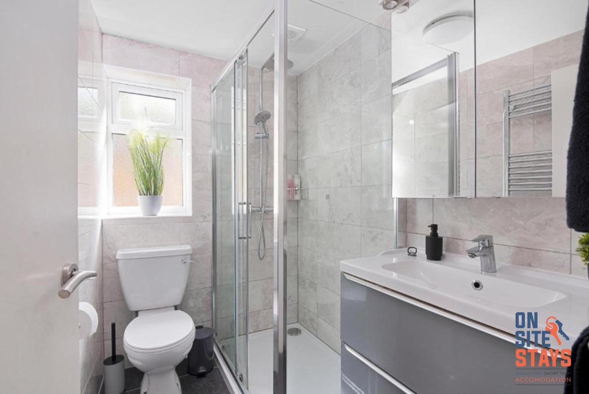 Apartment Onsitestays: Tranquil Wimbledon 2br With Garden