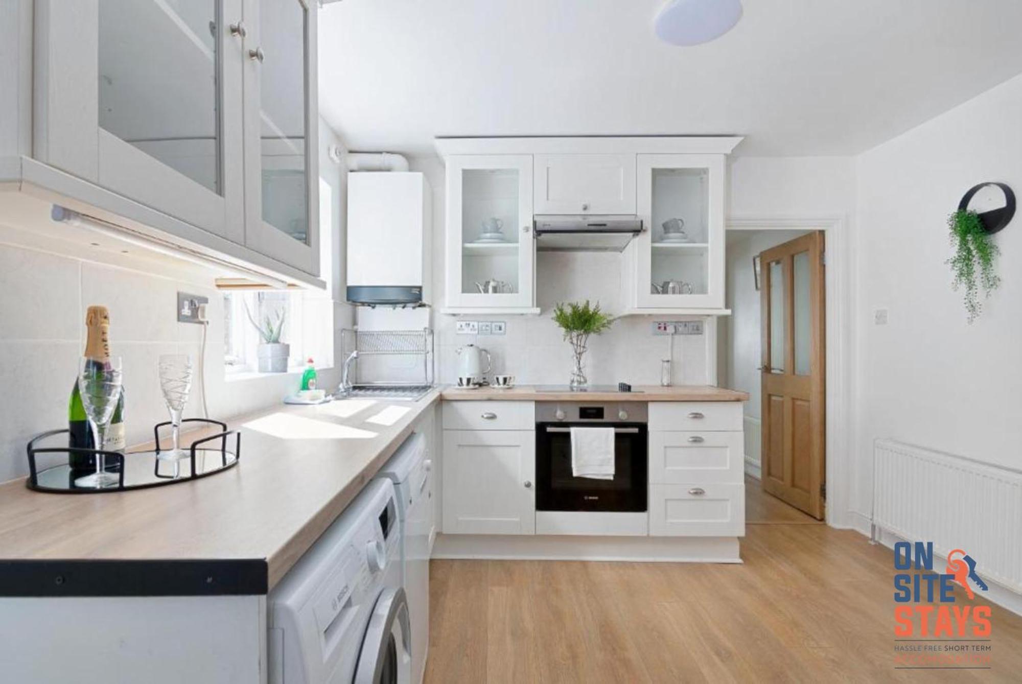 Apartment Onsitestays: Tranquil Wimbledon 2br With Garden London