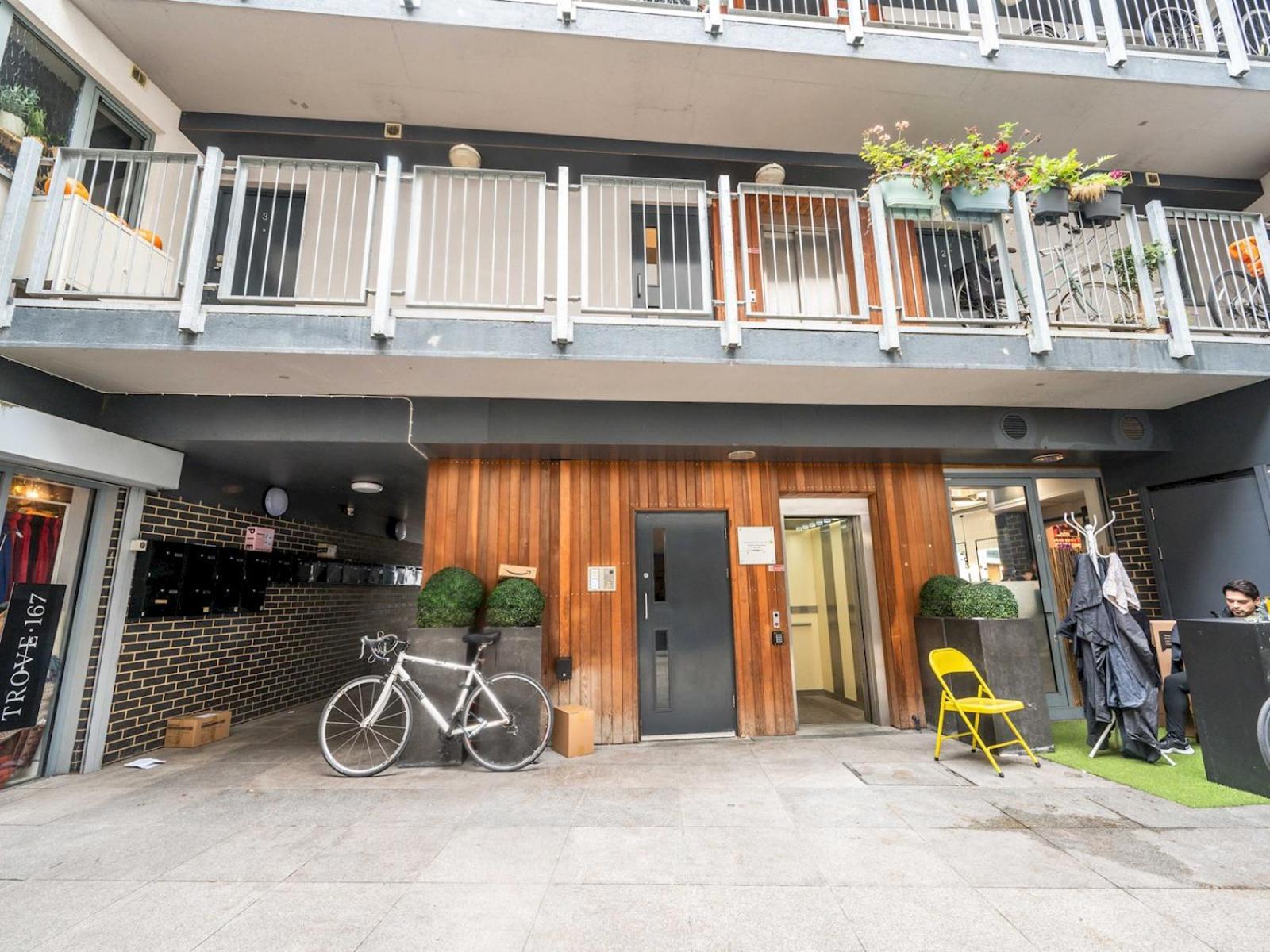 Cosy And Spacious Flat Near Bridge *