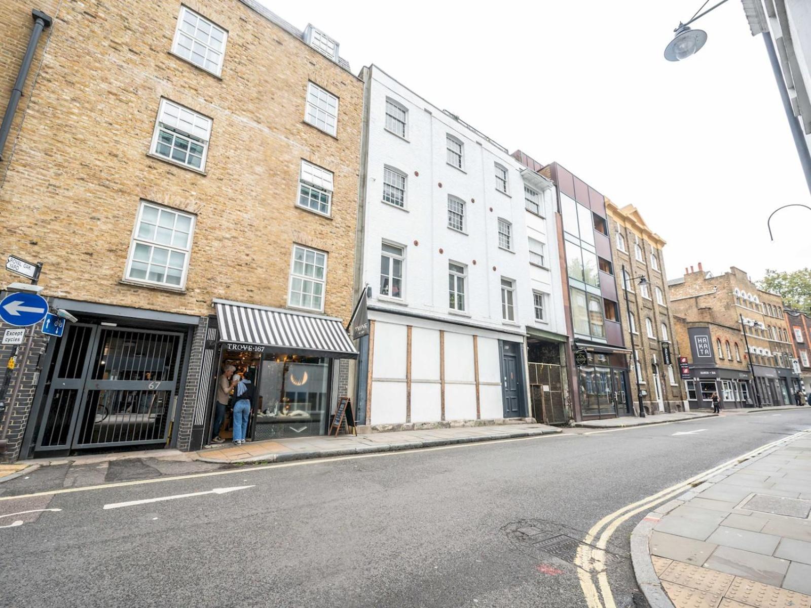 Apartment Cosy And Spacious Flat Near Bridge London