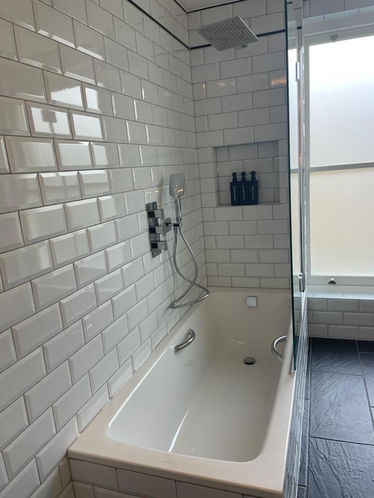 Luxury In Belsize Park Londen