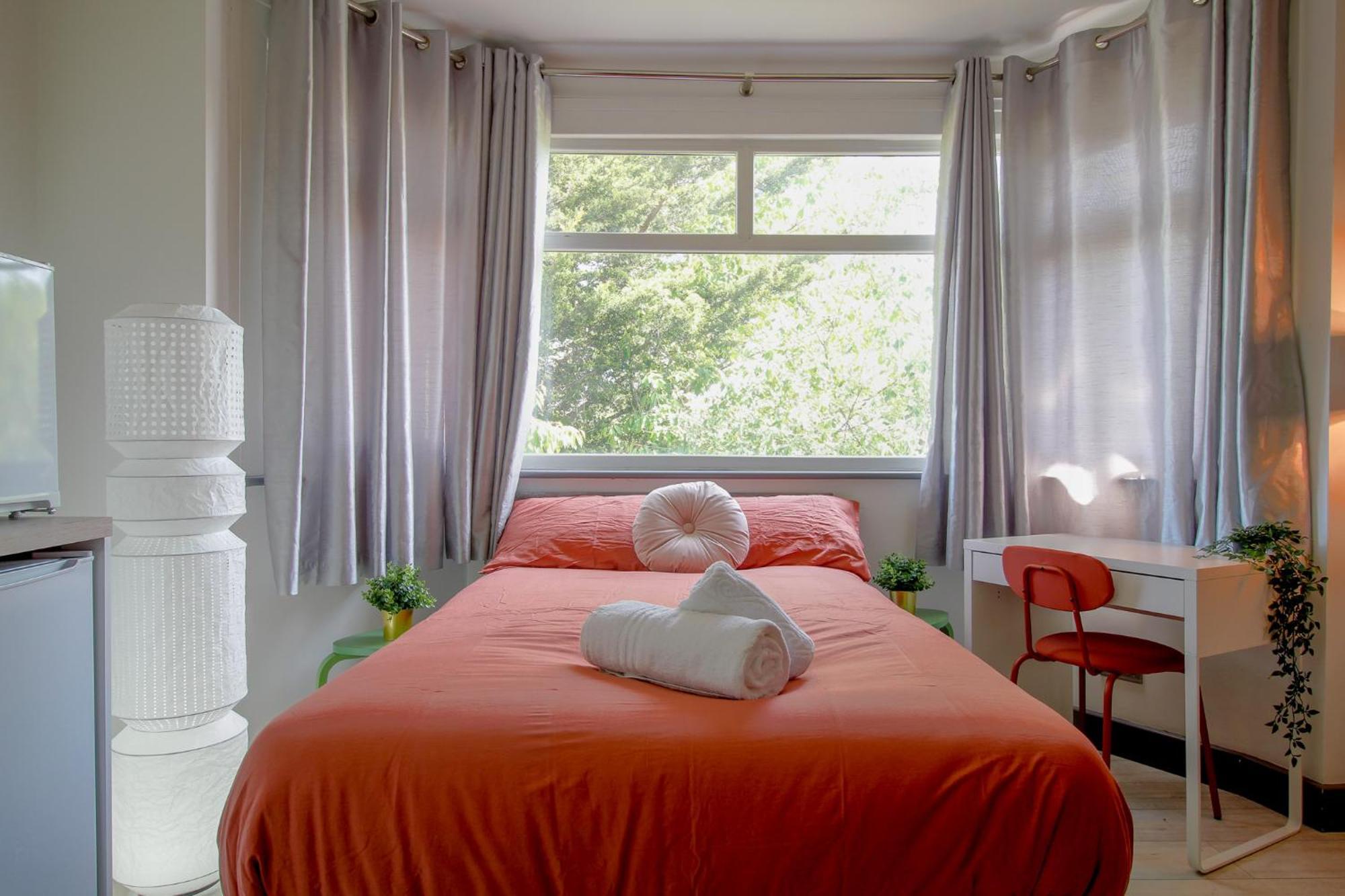 Apartment Luxury Boutique Studio London