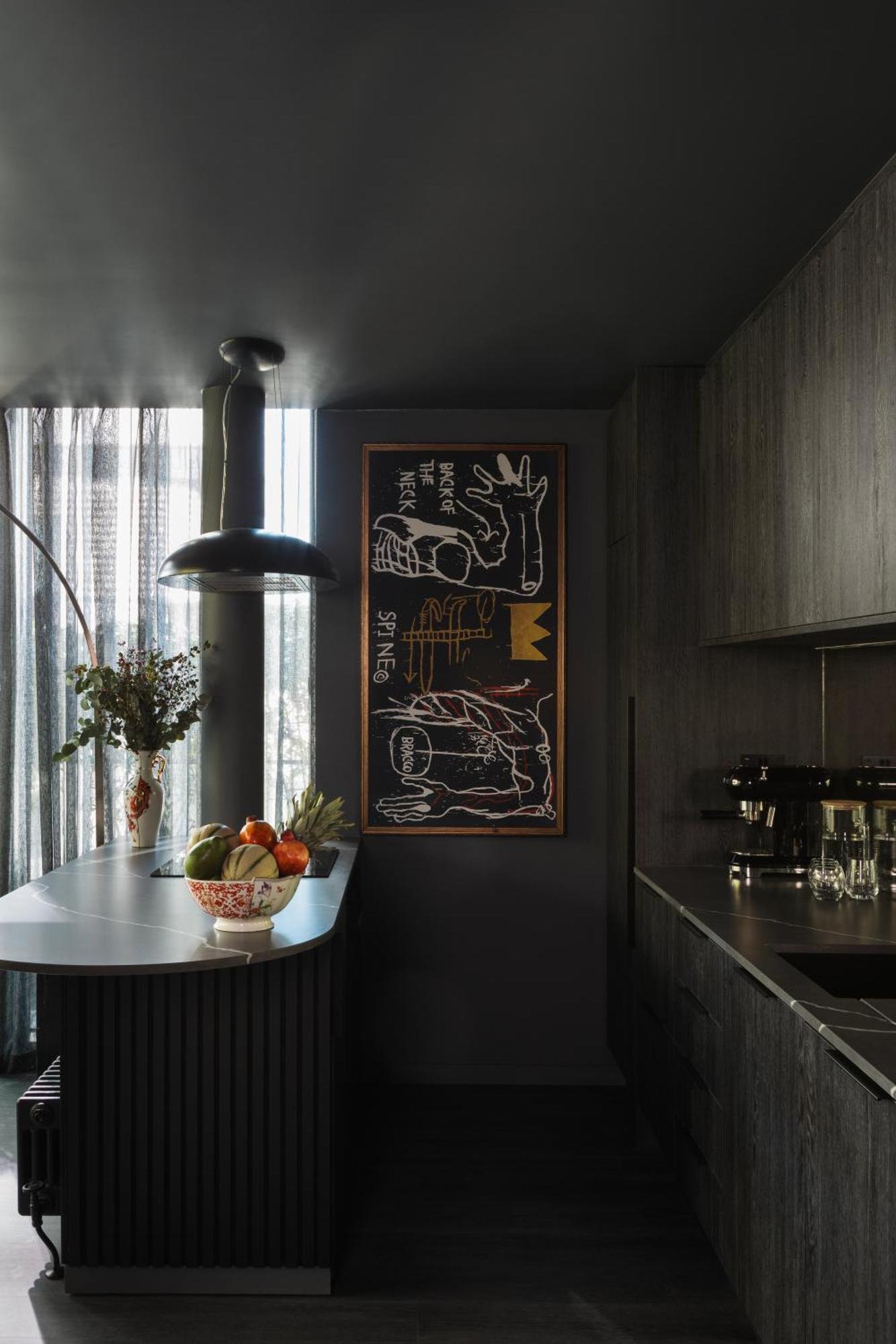 Luxurious Penthouse, Expansive Wrap-around Terrace Apartment London