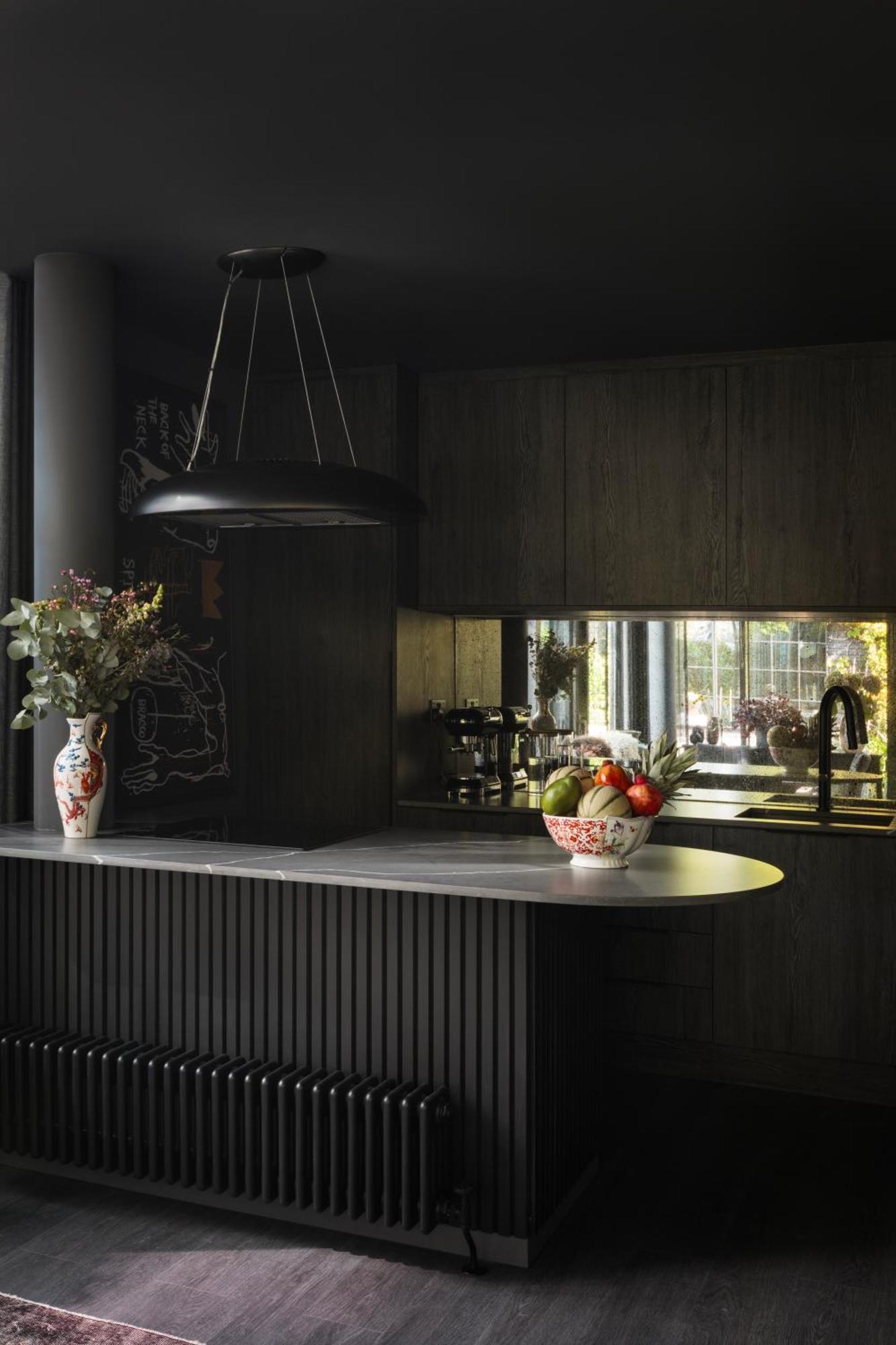 Luxurious Penthouse, Expansive Wrap-around Terrace London