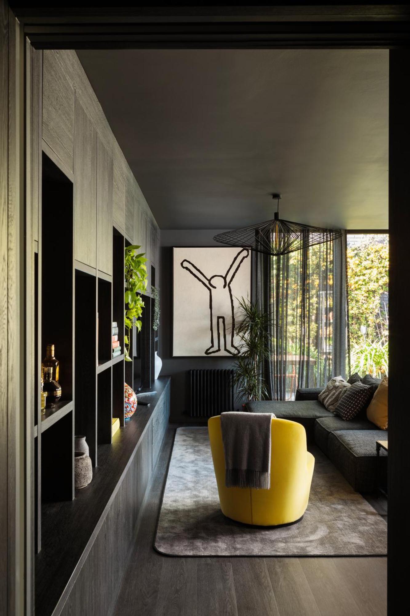 Luxurious Penthouse, Expansive Wrap-around Terrace Apartment *