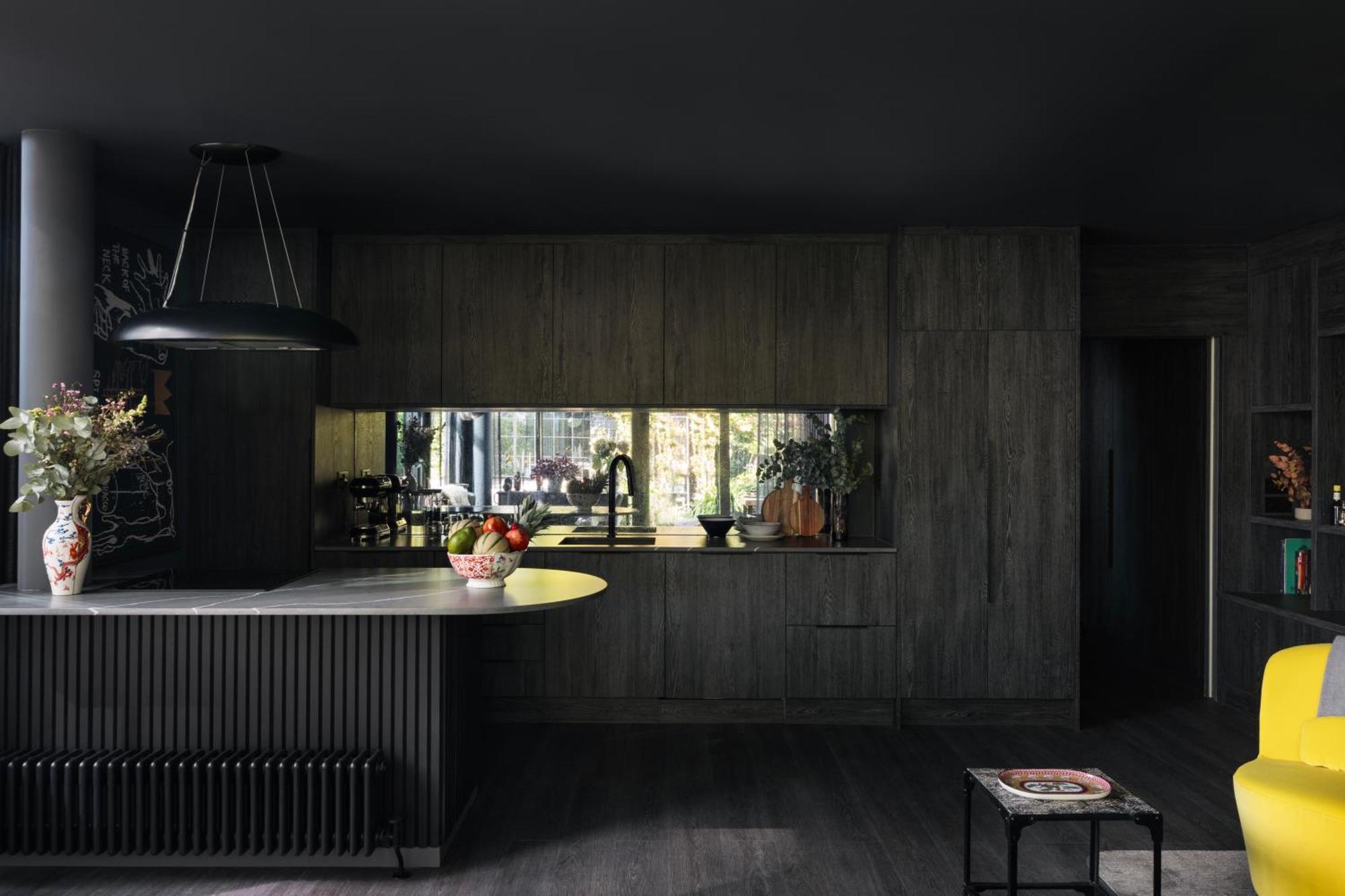 Apartment Luxurious Penthouse, Expansive Wrap-around Terrace