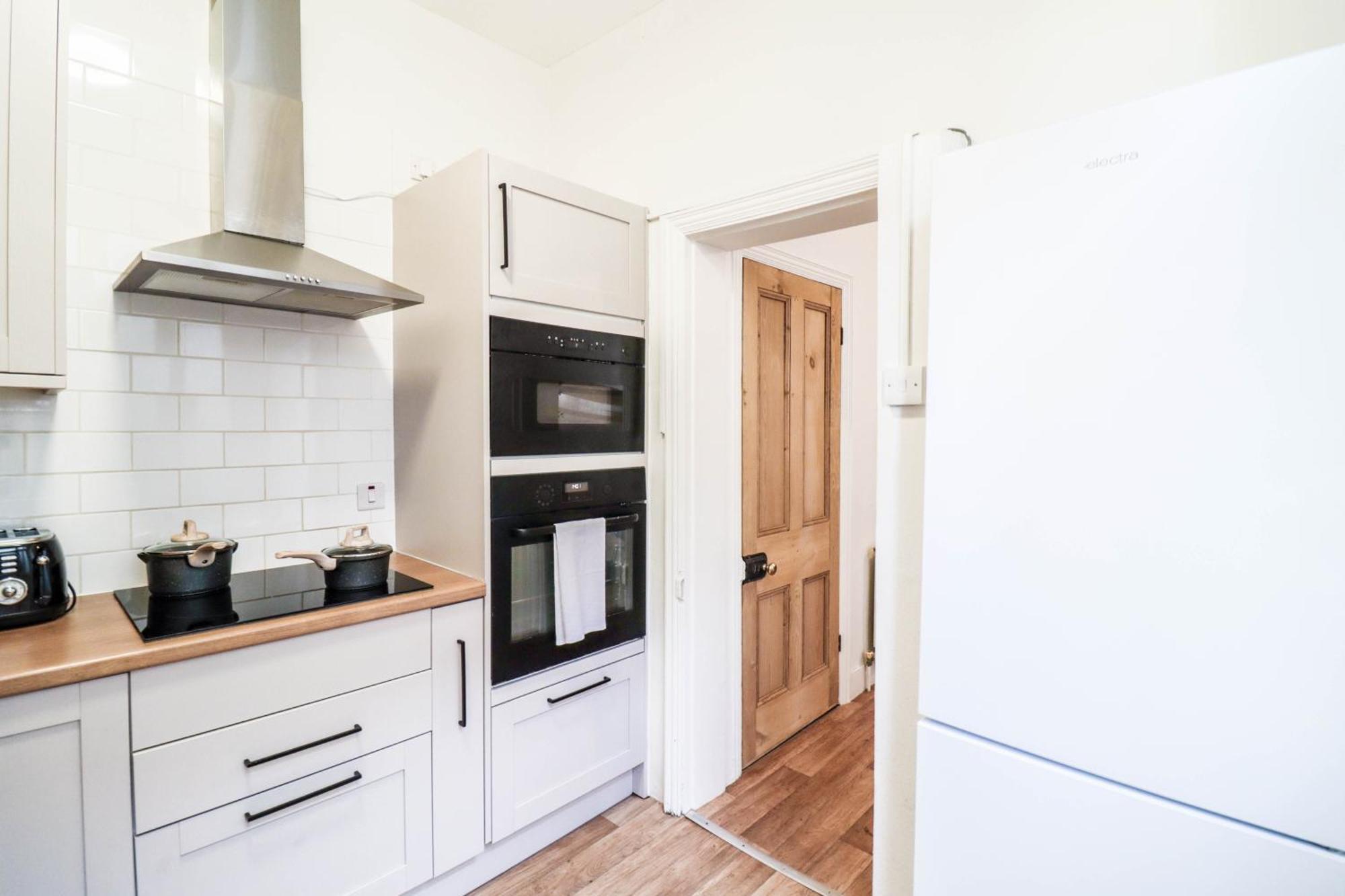 Сasa de vacaciones Stunning 5 Bed House In Clapham - Free Wifi!