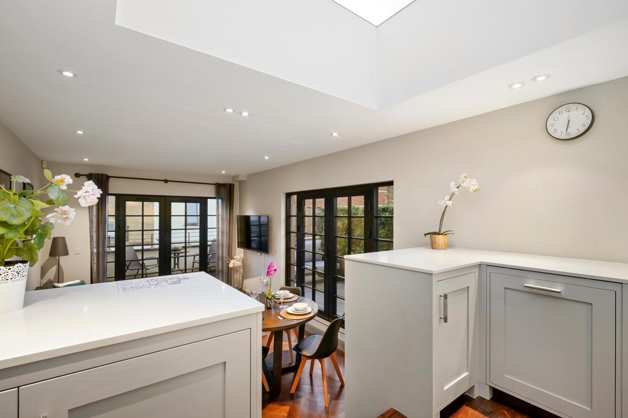 Apartment 2 Bed Lux Near Free Wifi By Aparts London