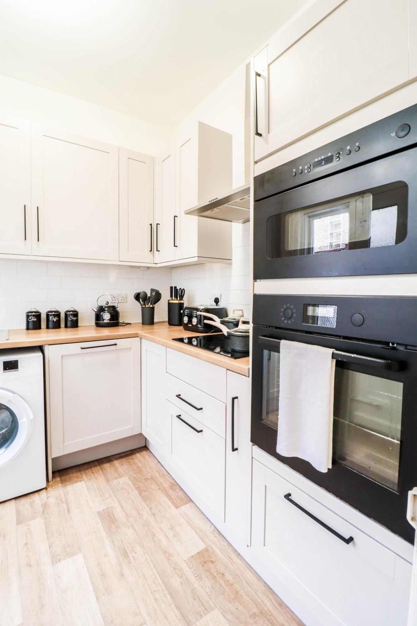 Сasa de vacaciones Stunning 5 Bed House In Clapham - Free Wifi! *